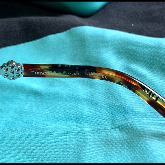 Tiffany & Co sunglasses - Picture 4 of 8